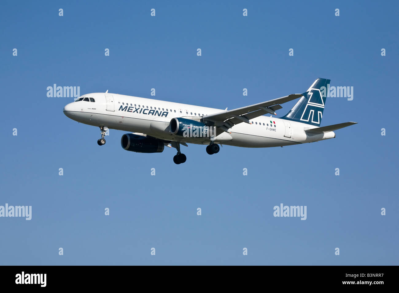 An Airbus A320 of the mexican airline Mexicana Stock Photo