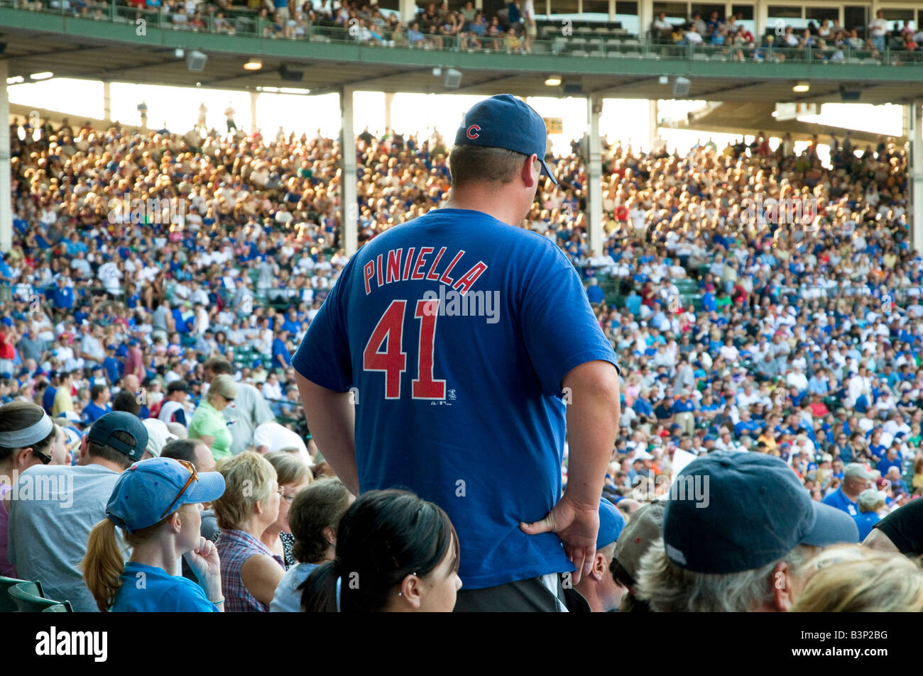 Chicago Cubs Baseball Fan wearing manager Lou Piniella jersey Stock Photo -  Alamy