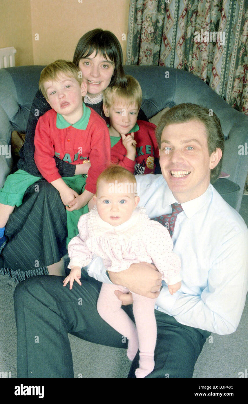 Tony Blair future labour prime minister with his wife Cherie and sons Ewan 4 and Nicky 3 and their daughter Kathryn 8 months December 1988 Stock Photo