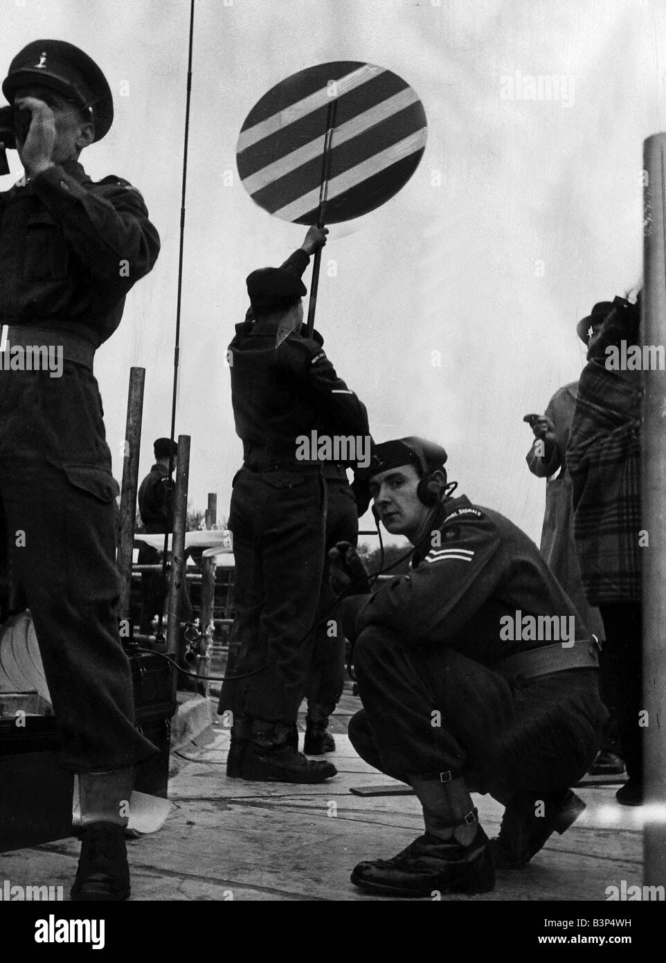 Queens coronation hires stock photography and images Alamy