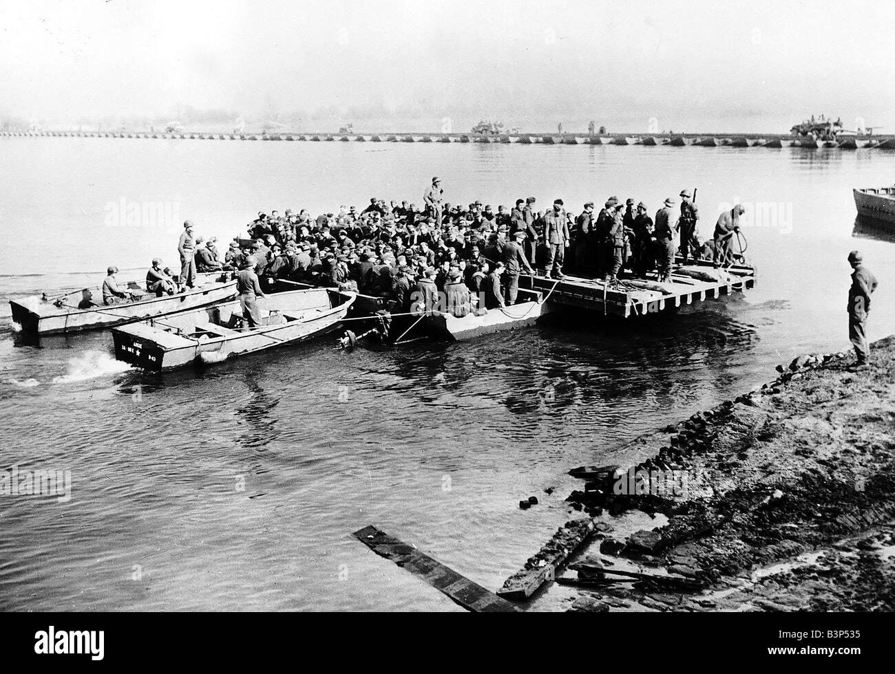 Ww2 german army prisoners Black and White Stock Photos & Images - Alamy