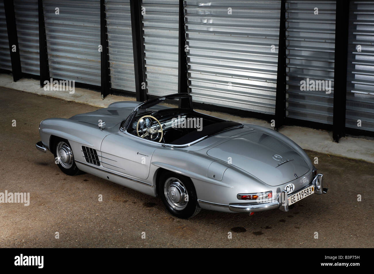 Mercedes convertible hi-res stock photography and images - Alamy