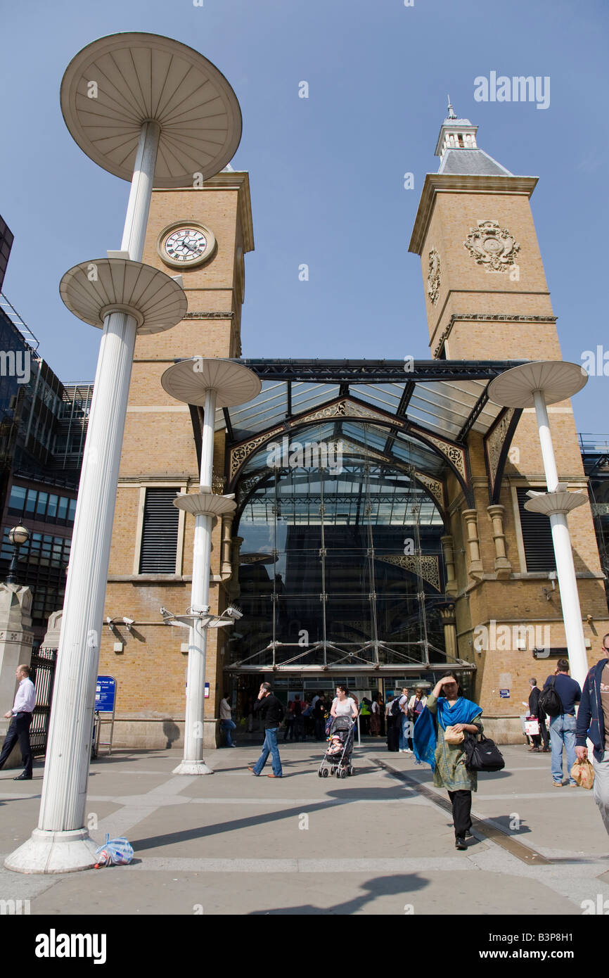 Entrance to Liverpool Street Station, London, England Stock Photo - Alamy