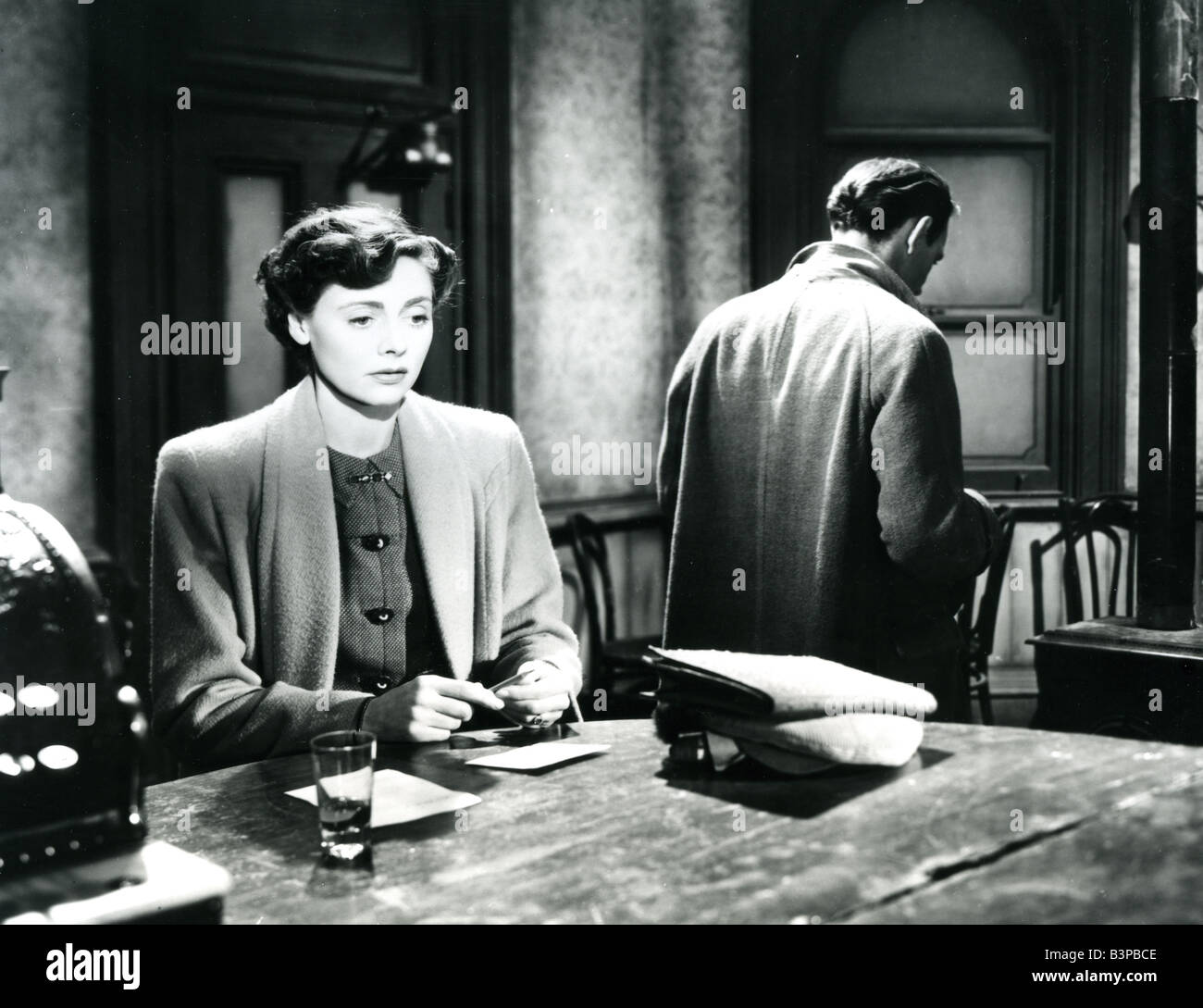 BRIEF ENCOUNTER 1945 EagleLion film with Celia Johnson and Trevor Howard Stock Photo Alamy