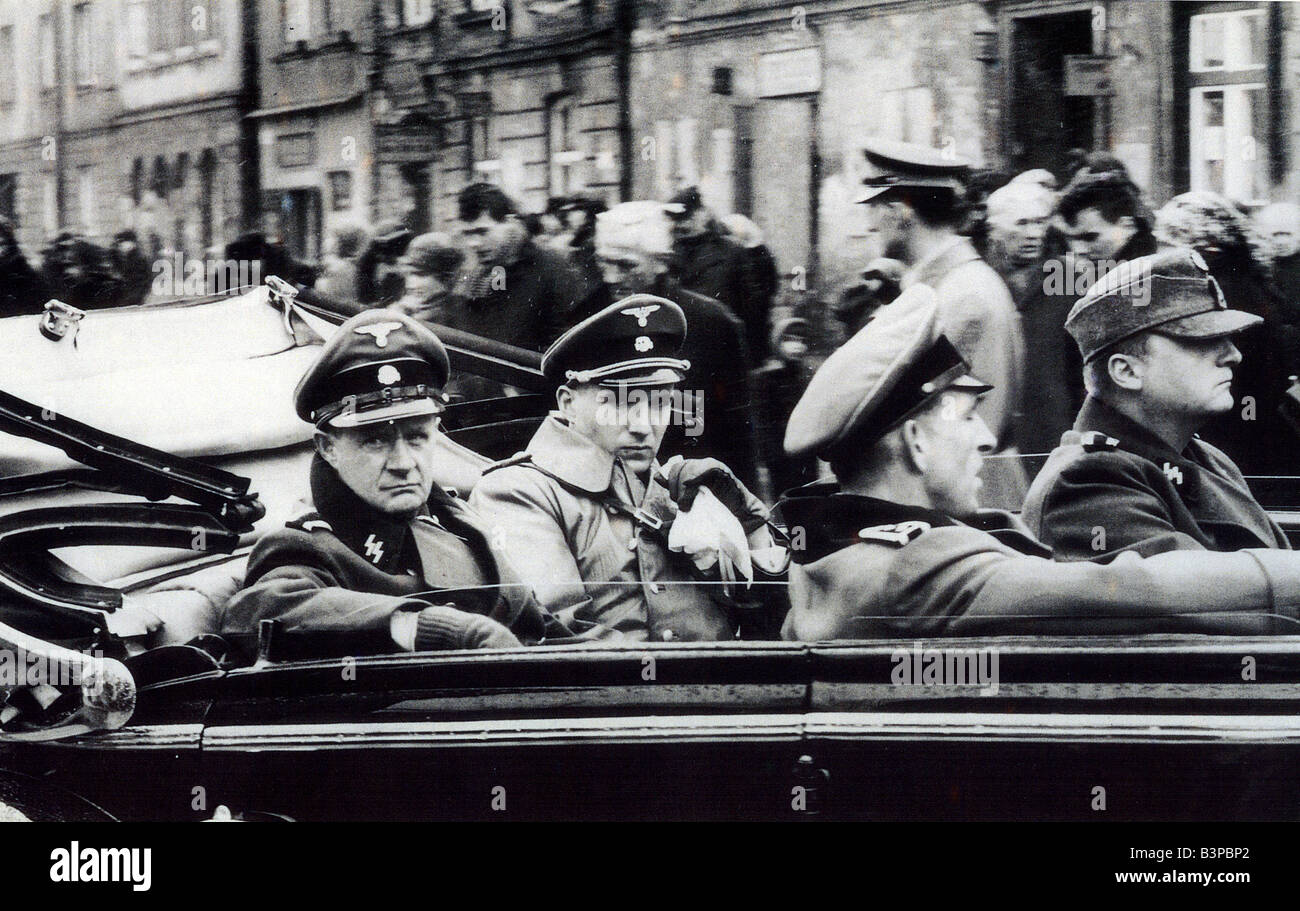 SCHINDLER'S LIST  1993 Universal film with  Ralph Fiennes second from left in car Stock Photo