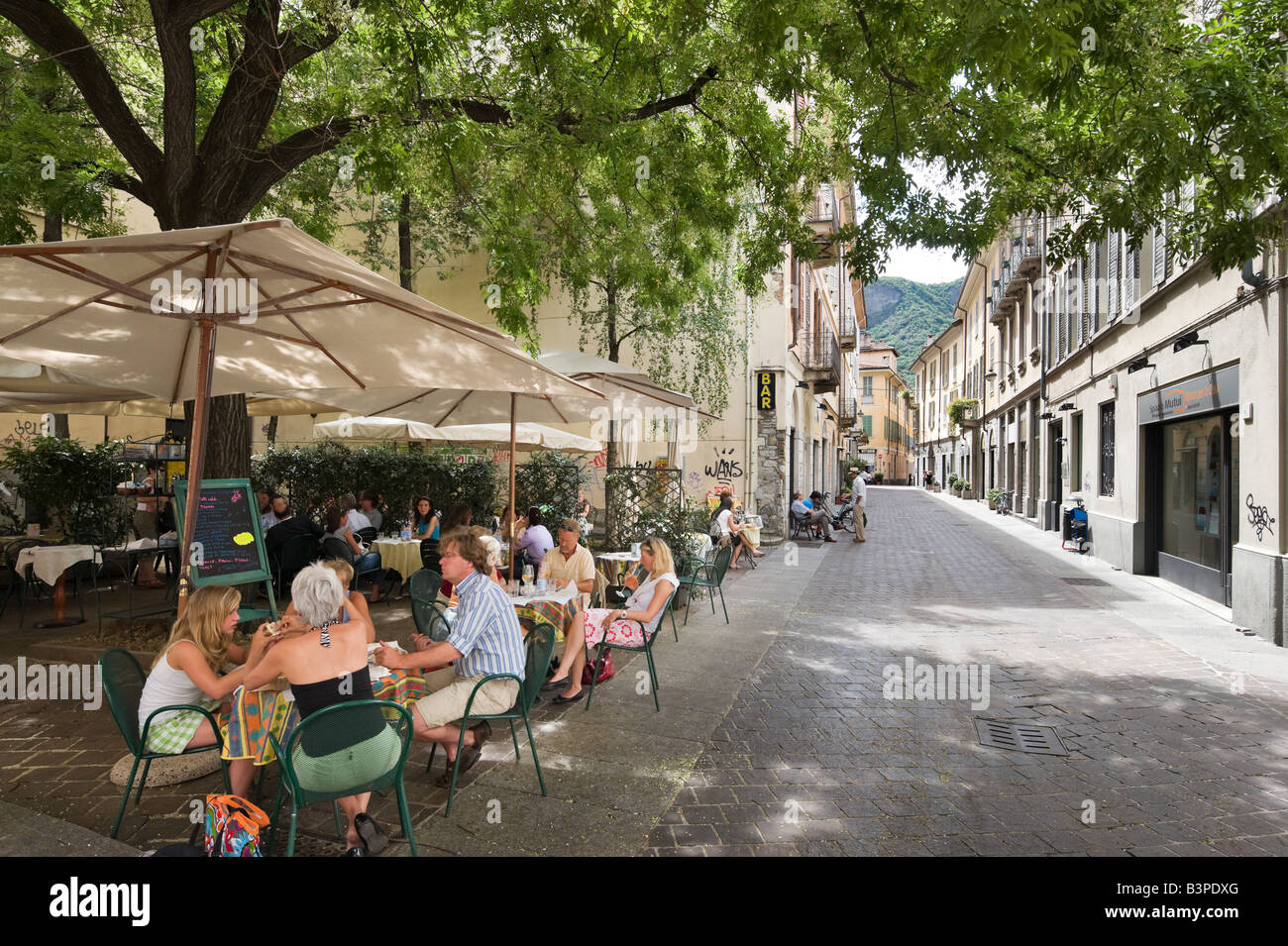 Cafe bar in the centre of the old town, Como, Lake Como, Lombardy, Italy Stock Photo