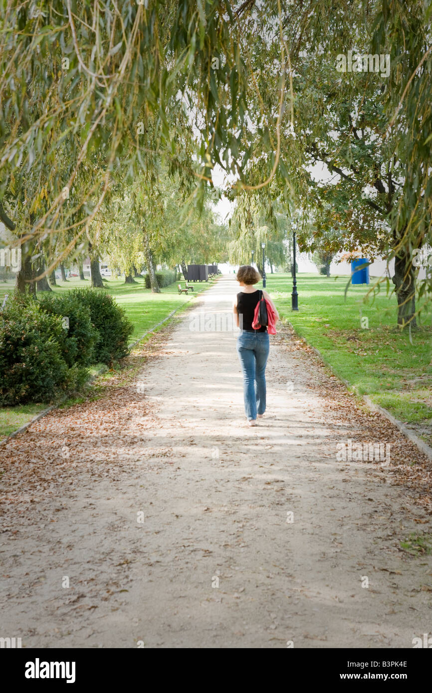 A path around the lake hi-res stock photography and images - Alamy