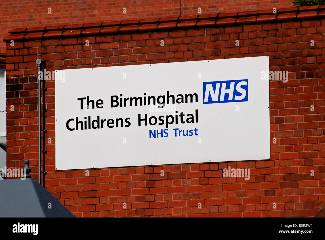 Birmingham Children`s Hospital sign, West Midlands, England, UK Stock ...