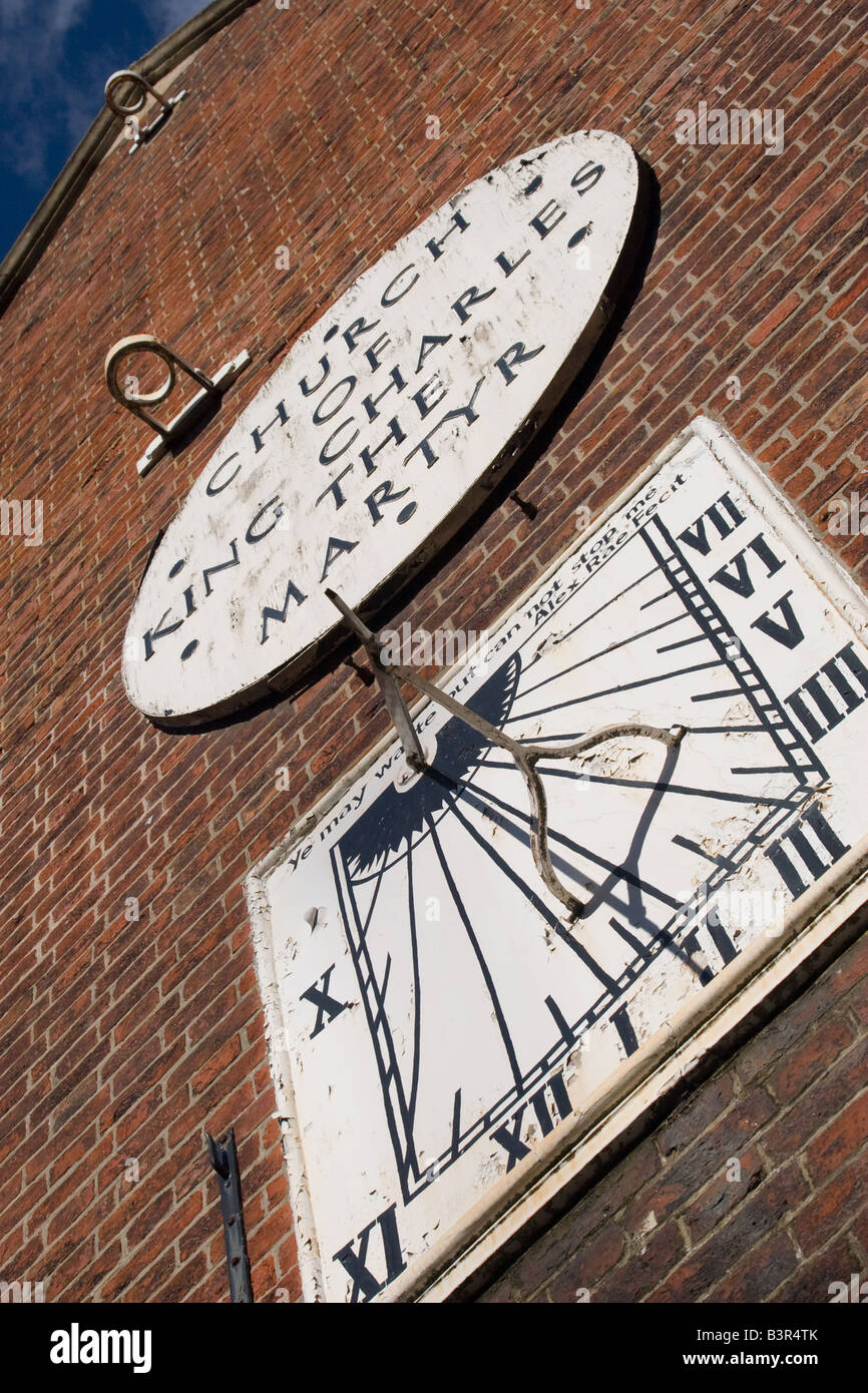 Sundial on the side of King Charles the Martyr Church in The Pantiles, Royal Tunbridge Wells Stock Photo