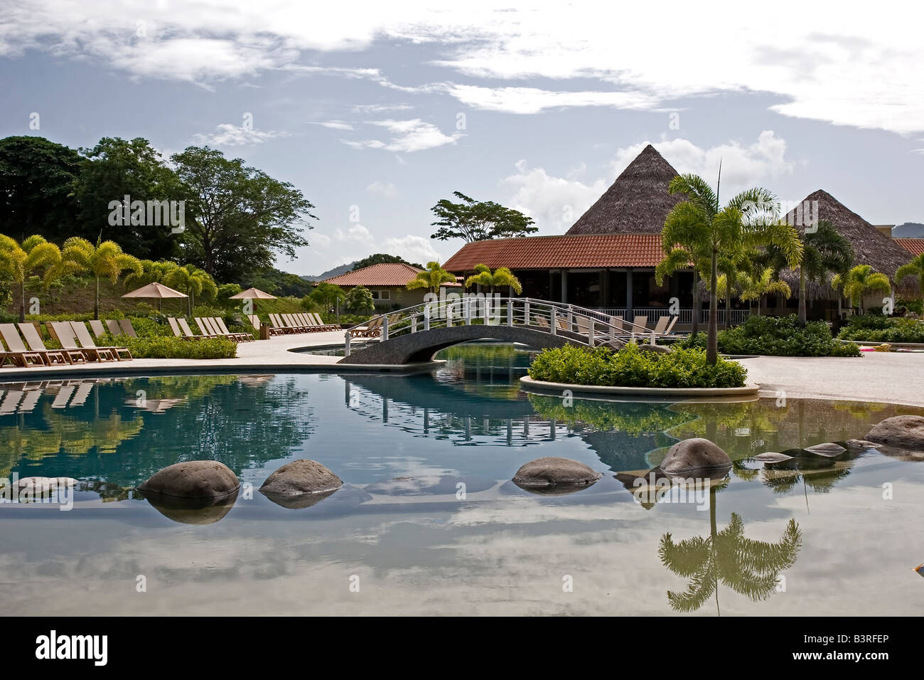 Bridge over swimming pool hi-res stock photography and images - Alamy