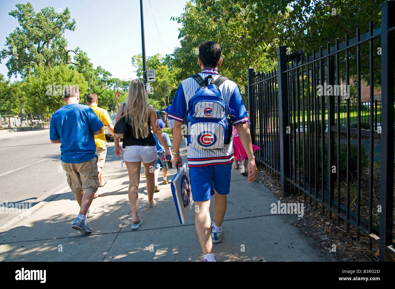 Chicago Cubs Fans walking to ball park Stock Photo Alamy