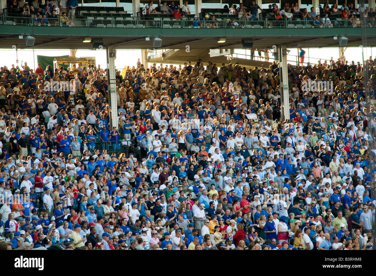 Sports fans at Chicago's Wrigley Field Stock Photo Alamy