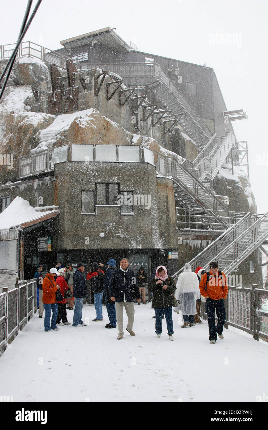 The aiguille du midi cable car station hi-res stock photography and ...