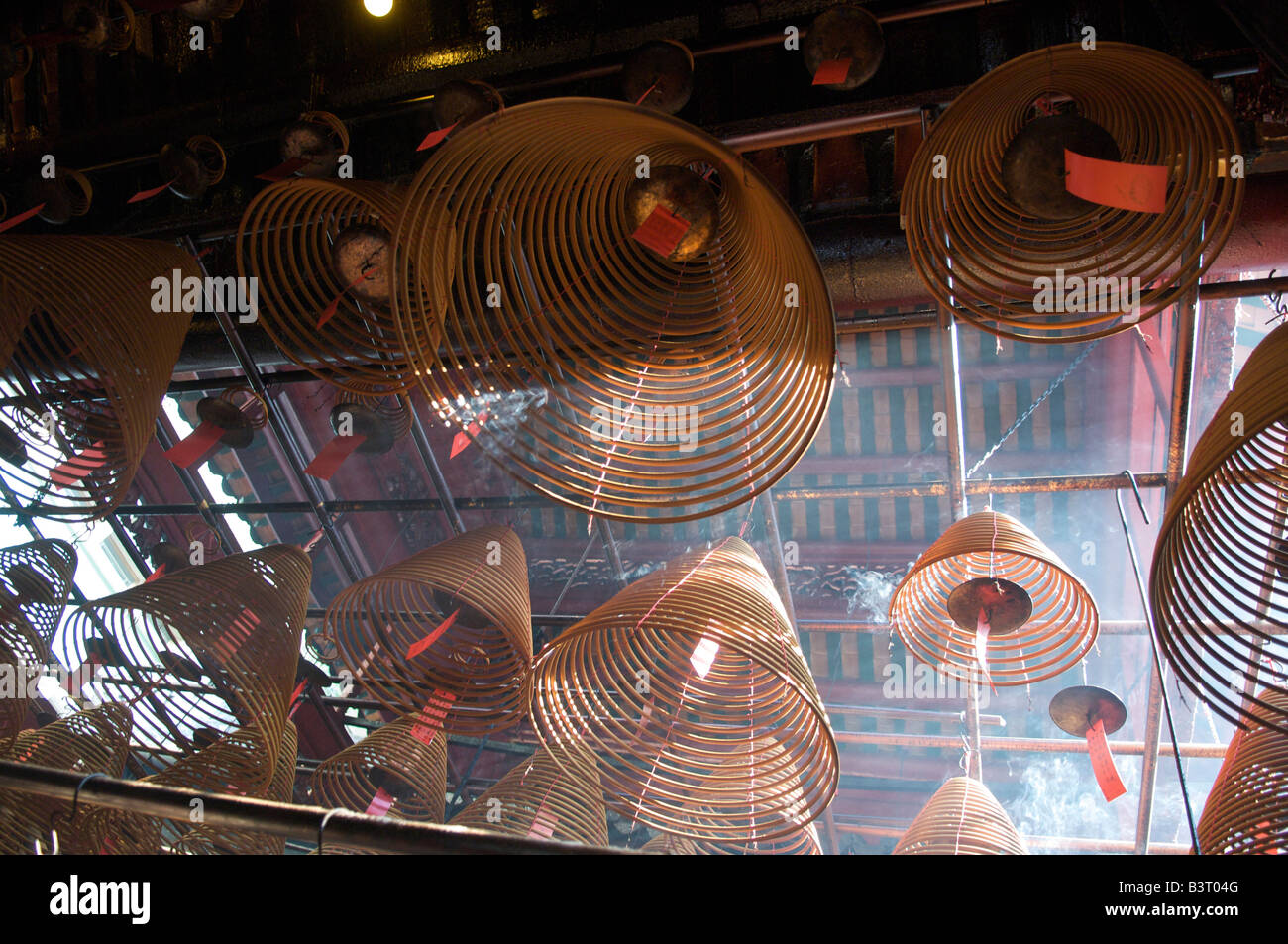 Incense coils burning in the Man Mo Temple Stock Photo Alamy