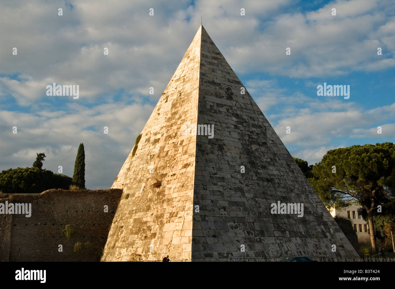 The Egyptian style tomb Piramide di Caius Cestius pyramid in Aventine ...