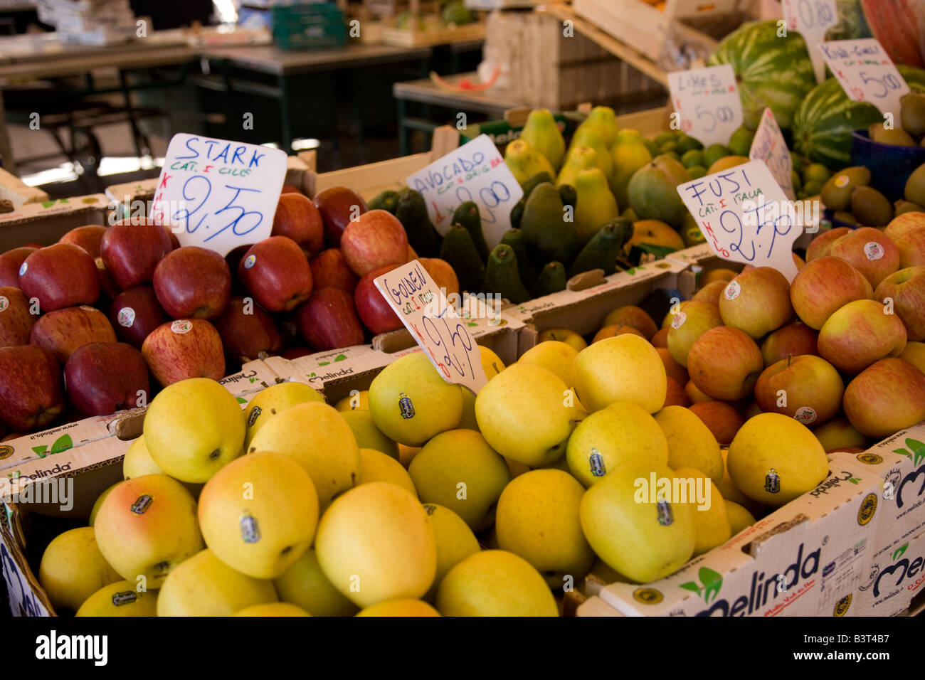 fruit market in venice Stock Photo Alamy