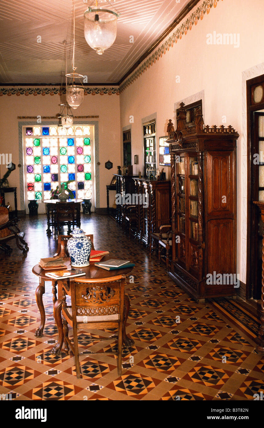 India, Goa, Chandor. Reception room in the mostly 18th century Menezes-Braganza mansion, one of Goa's finest colonial homes Stock Photo