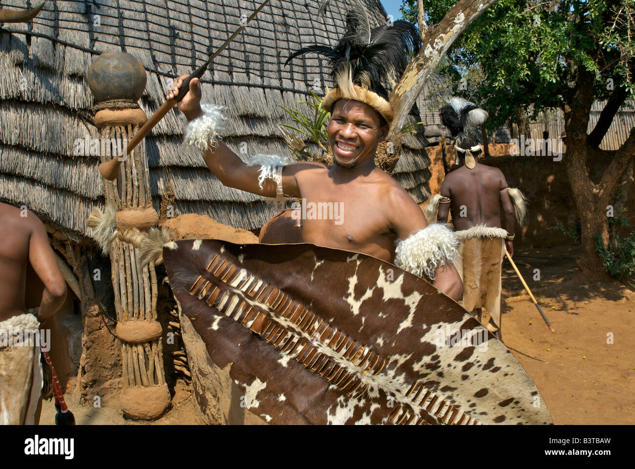 South Africa Simunye Zulu Warriors Fighting Stock Photo - Alamy