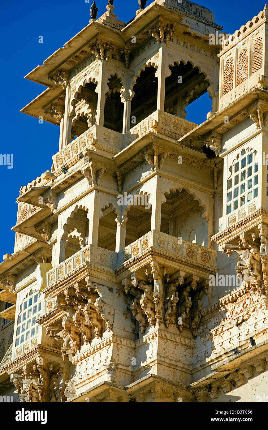 India, Rajasthan, Udaipur. Facade of  the City Palace in the early morning City Palace, Udaipur, Rajasthan, India Stock Photo