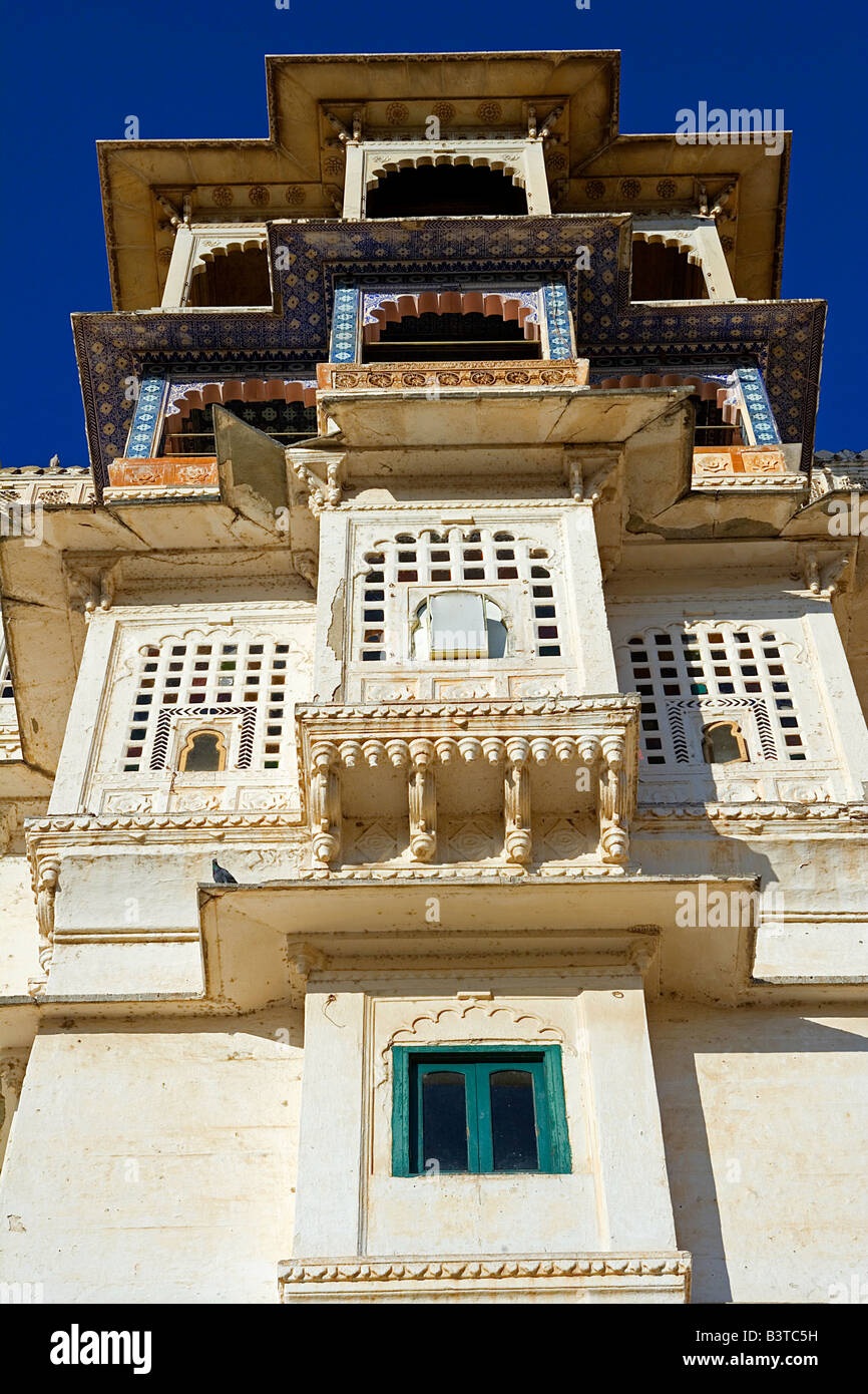 India, Rajasthan, Udaipur. Facade of  the City Palace in the early morning City Palace, Udaipur, Rajasthan, India Stock Photo