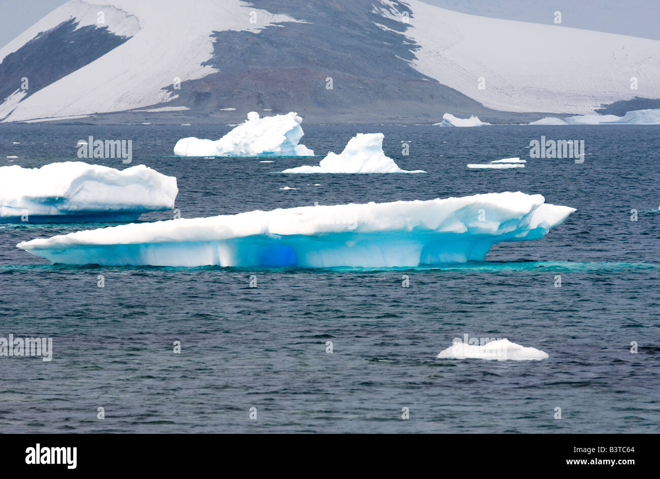 Planeau Island Iceberg Antarctica Stock Photo - Alamy
