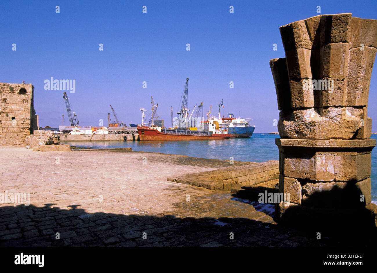 Lebanon sea port hi-res stock photography and images - Alamy