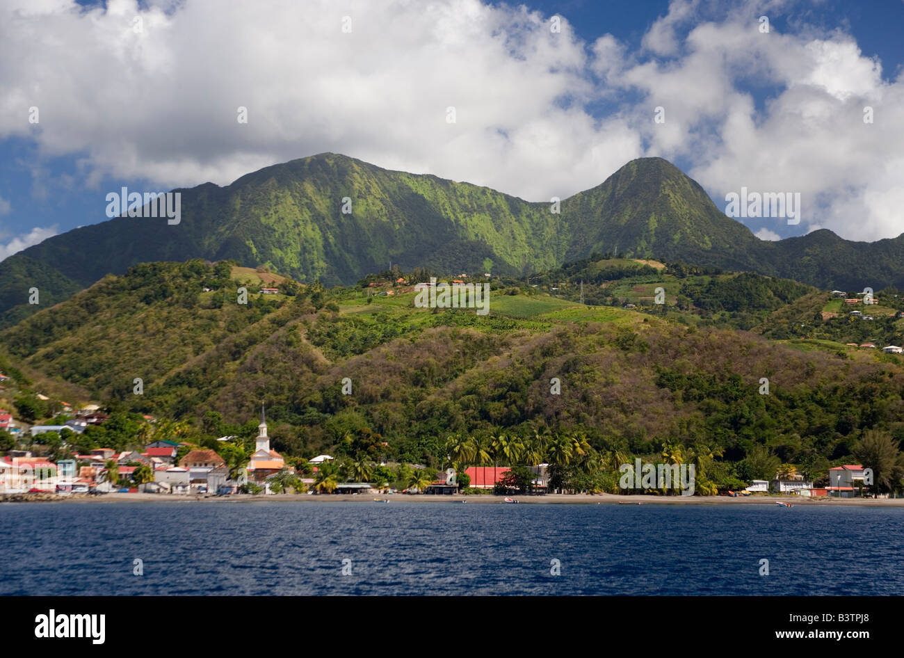 MARTINIQUE. French Antilles. West Indies. Pitons du Carbet rise above