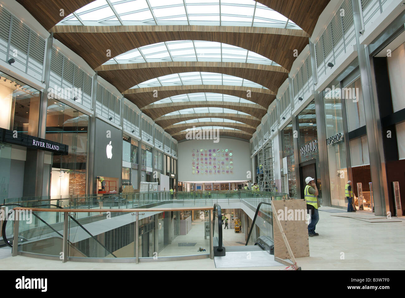 Highcross leicester hi-res stock photography and images - Page 2 - Alamy