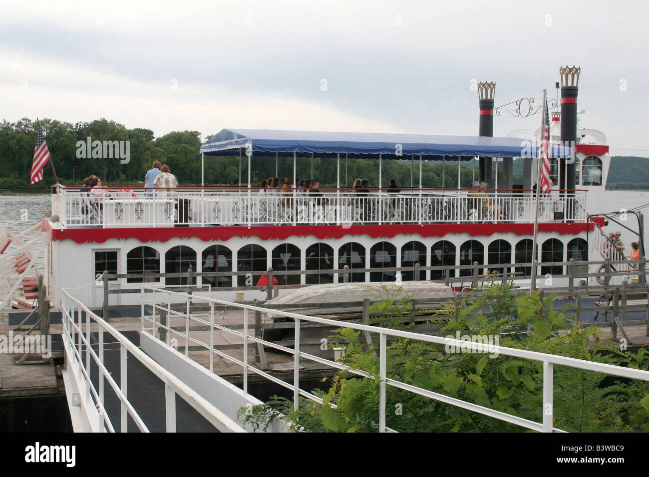 La Crosse Queen VII preparing to depart on a river cruise Stock Photo
