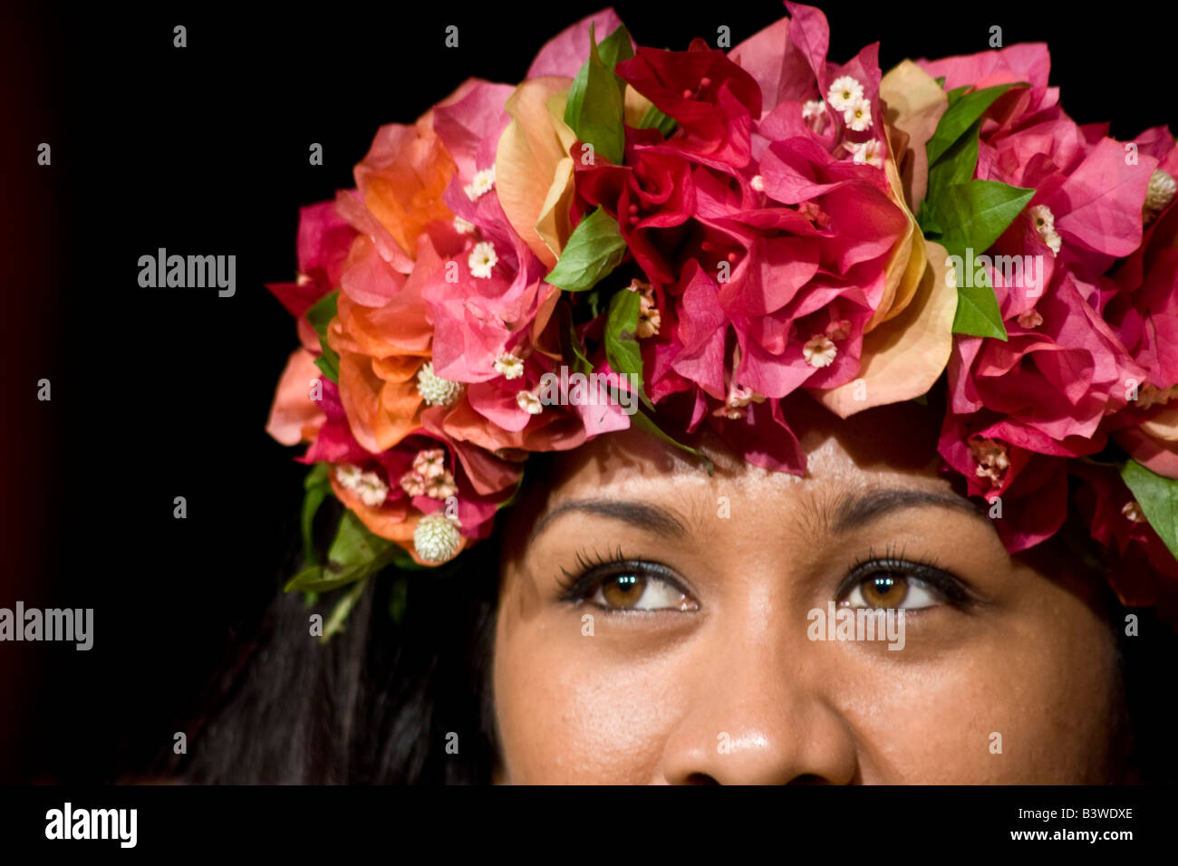 Flower wreath head deals
