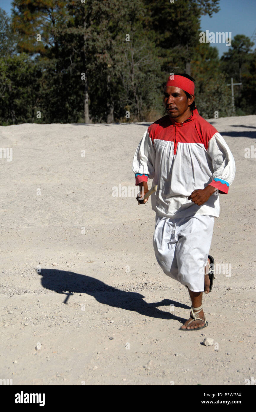 Mexico Chihuahua Copper Canyon Tarahumara Man Running Stock Photo Alamy