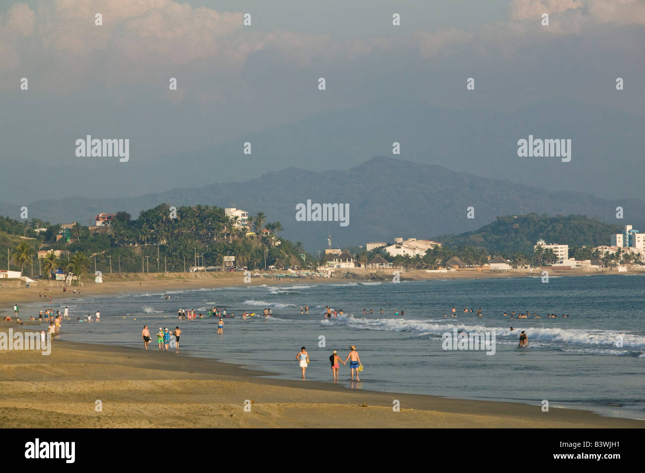 Mexico, Colima, Manzanillo. Playa Miramar Beach Stock Photo - Alamy