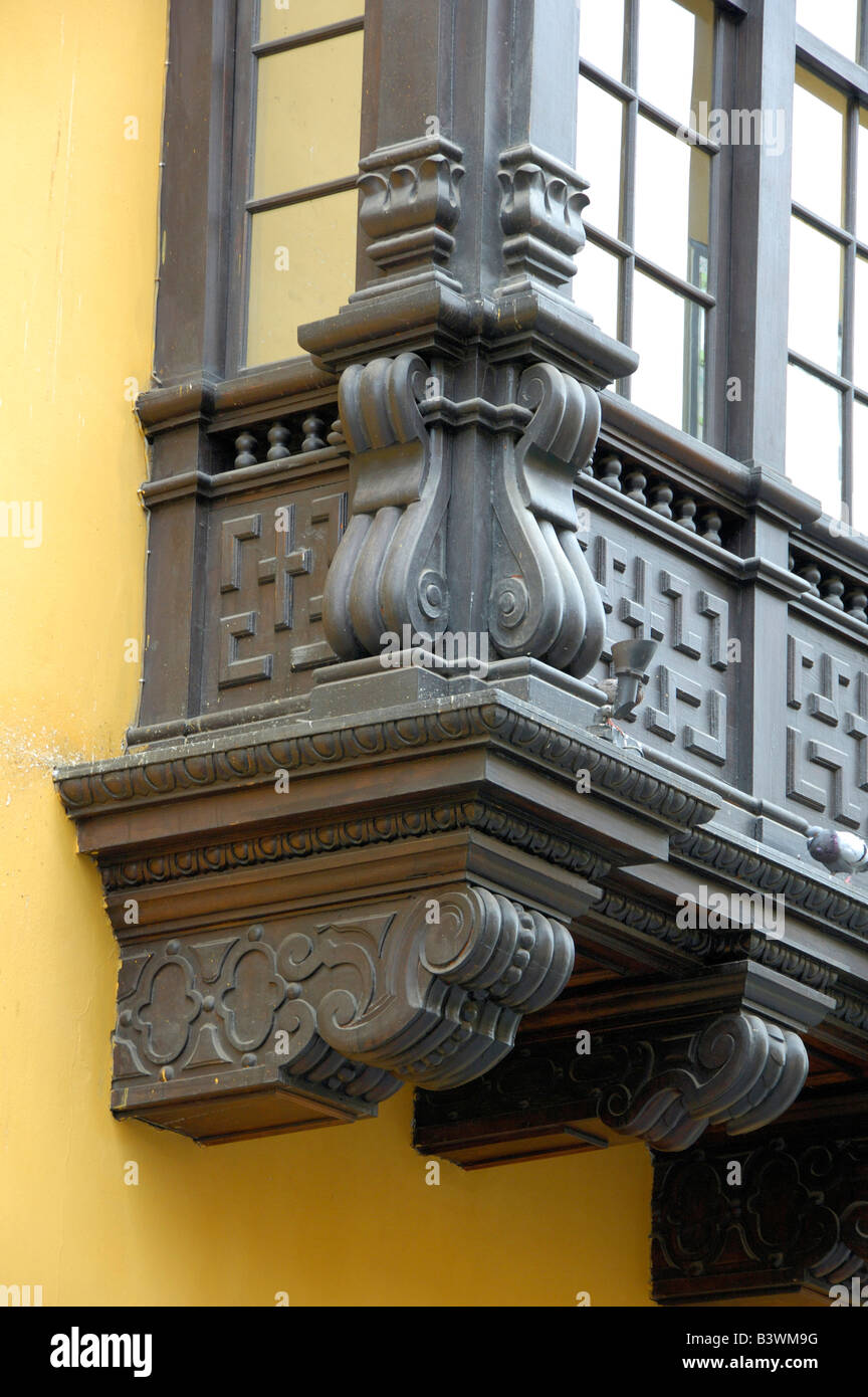 South America, Peru, Lima. Plaza de Armas (aka Plaza Mayor), detail of Moorish balcony. Stock Photo