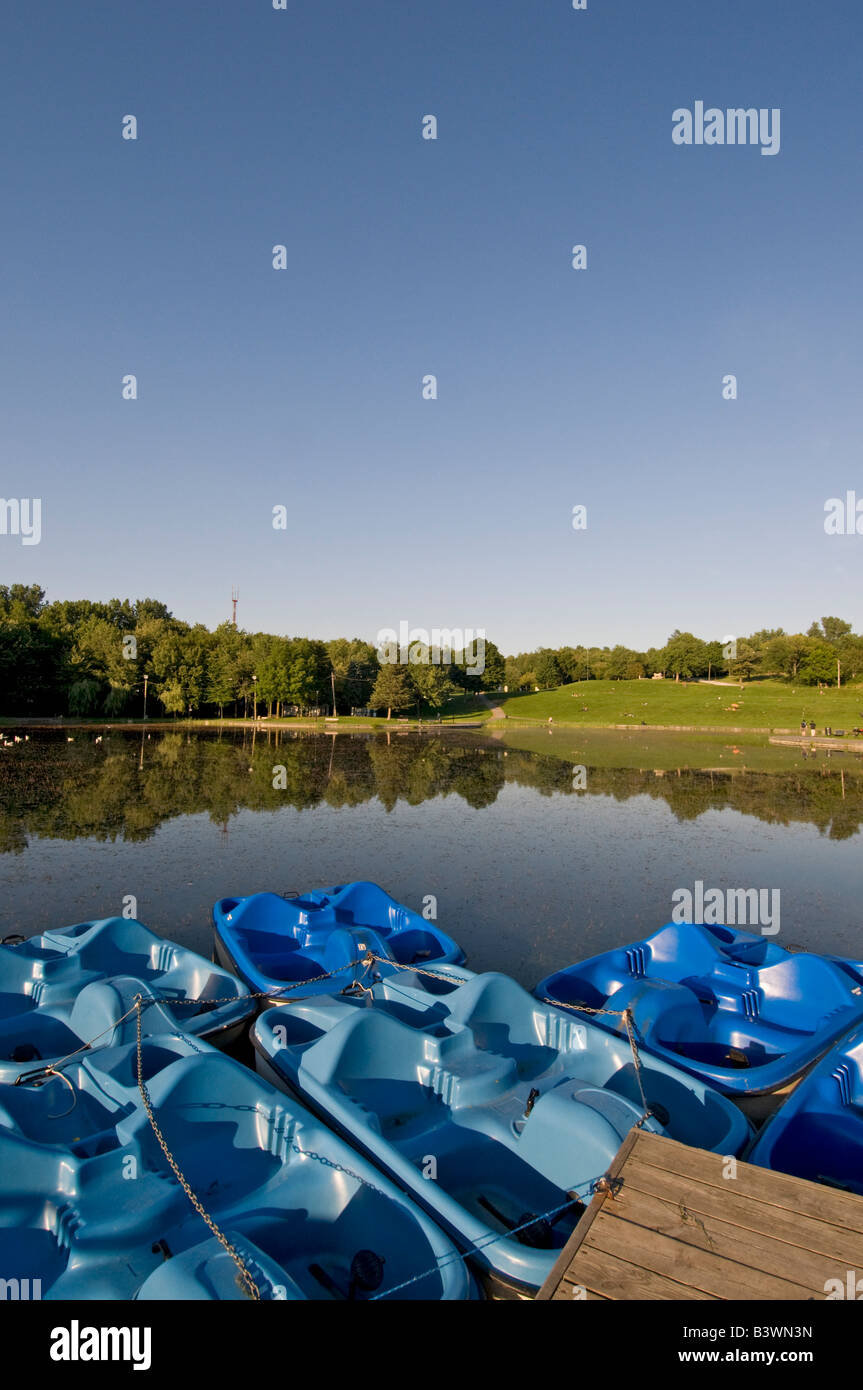 Beavers Lake ( Lac des castors ) Mount Royal Park Montreal Stock Photo Alamy