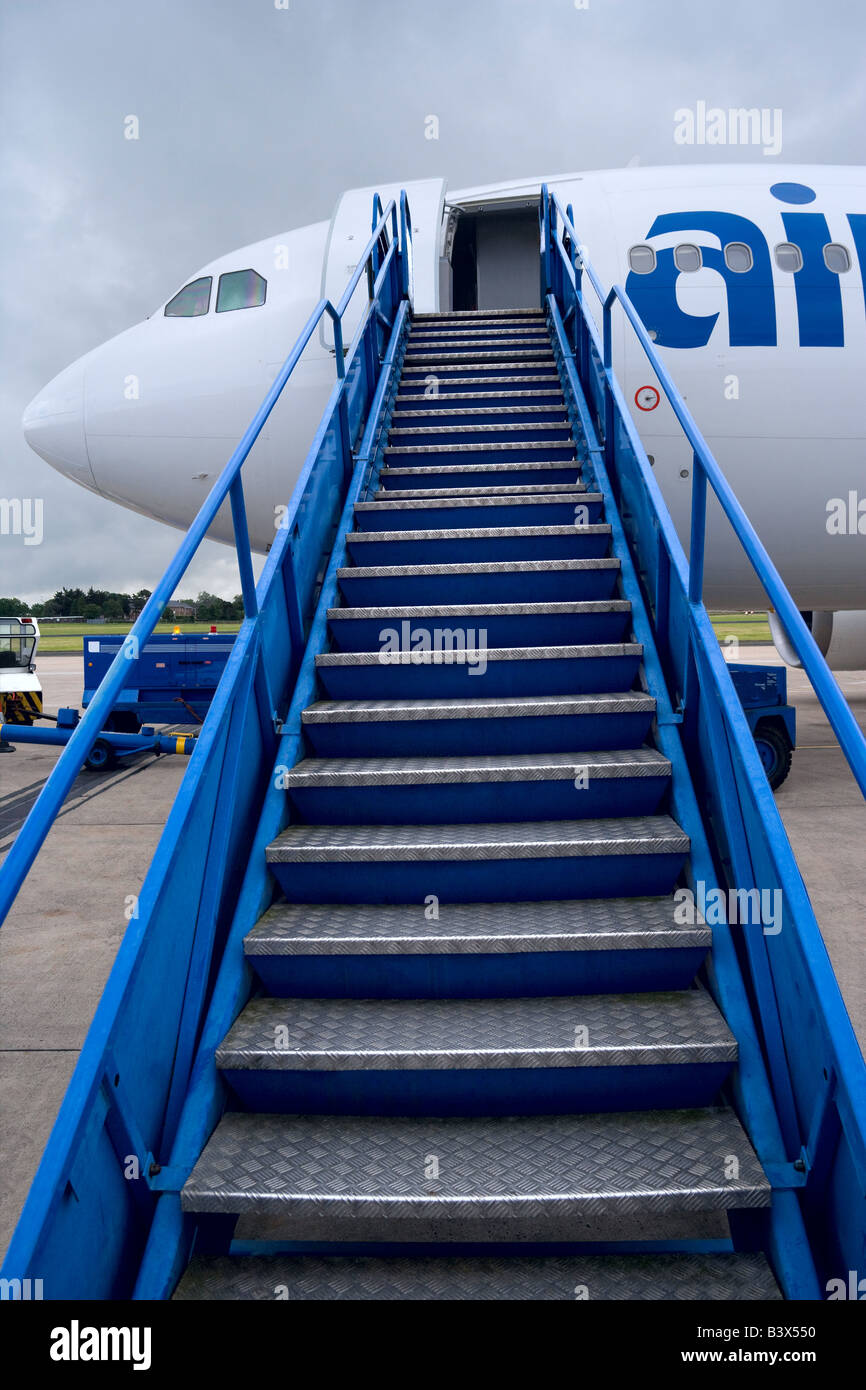 Boarding stairs hires stock photography and images Alamy