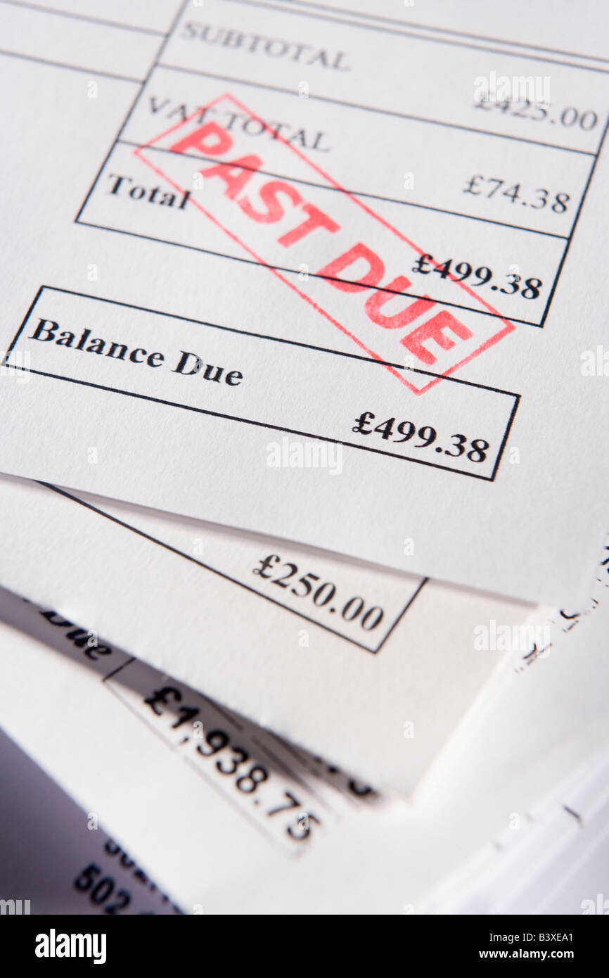 Bills Past Due Stock Photo Alamy