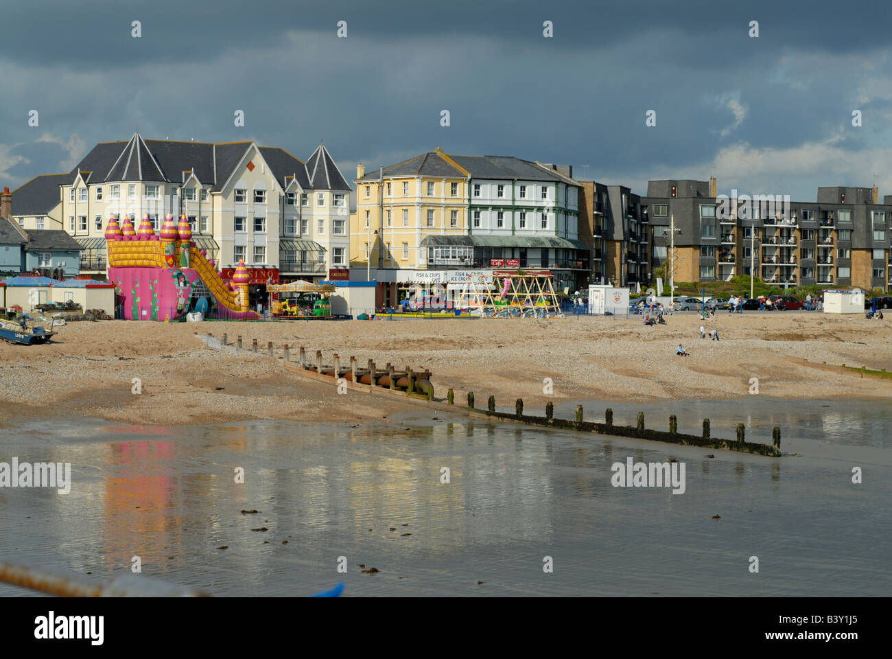Bognor regis seafront hires stock photography and images Alamy