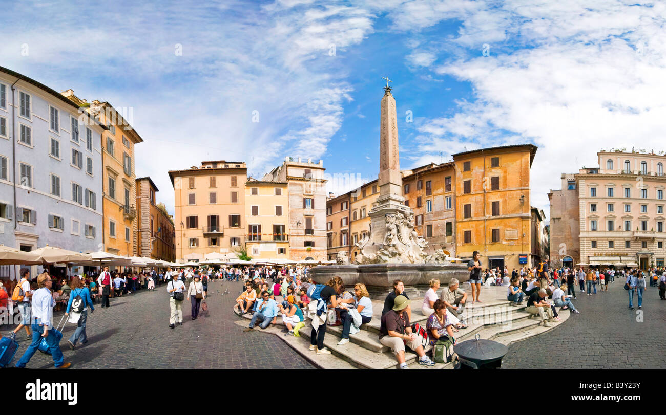 Main Square In Roma Roman square in front hi-res stock photography and images - Alamy