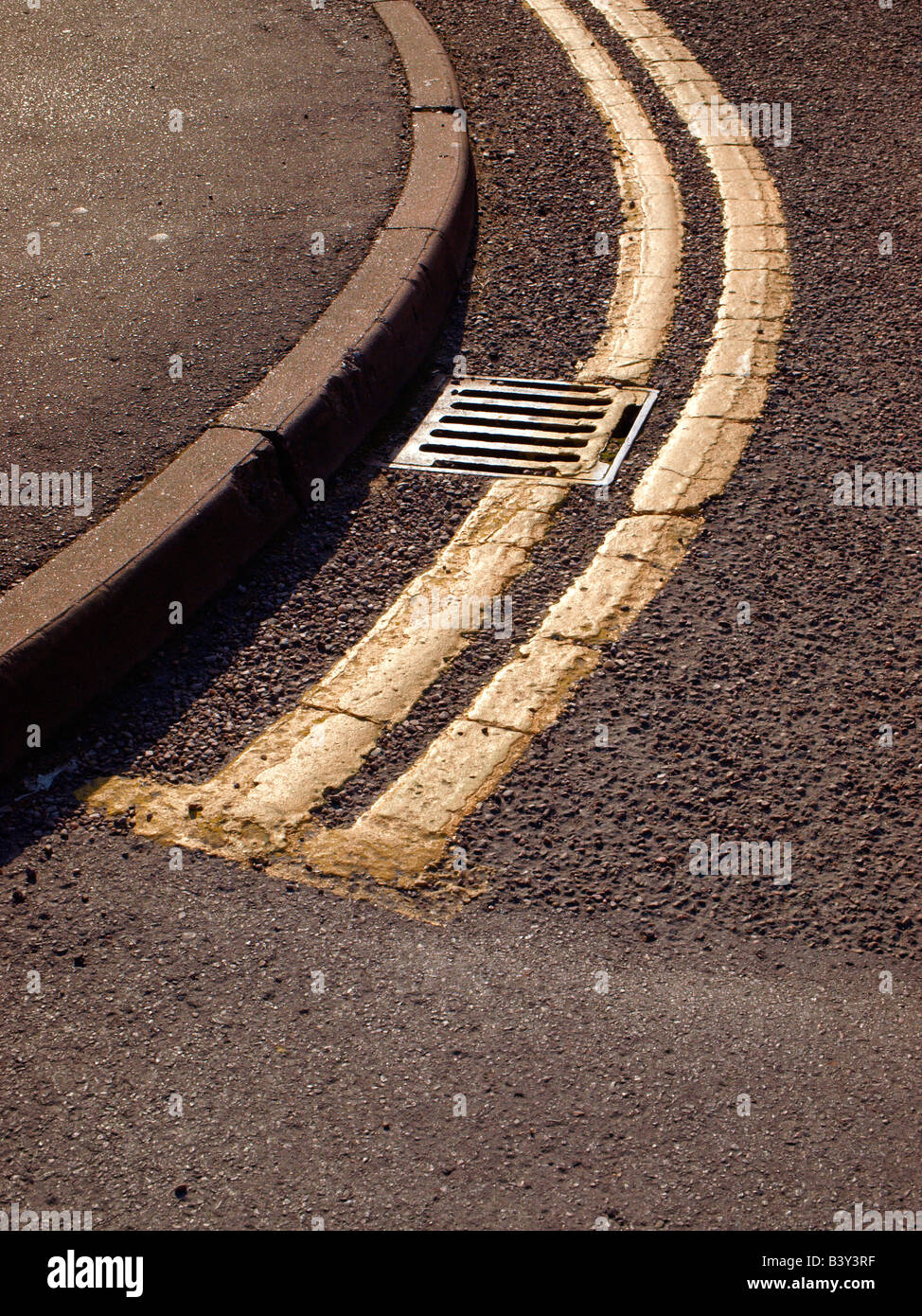 Road markings uk Stock Photo Alamy