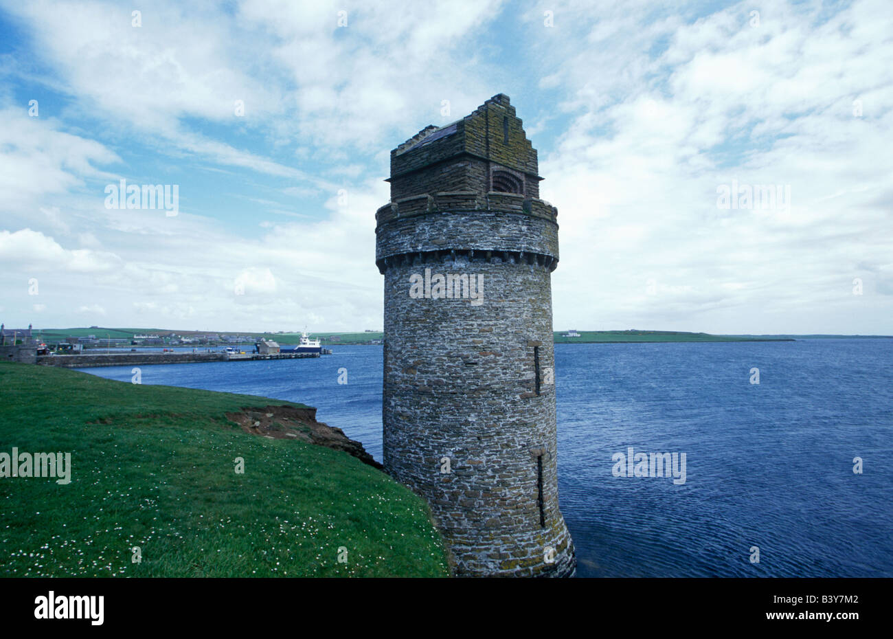 Scotland, Orkney Islands, Shapinsay. Victorian Folly guarding the approaches to Balfour Castle Stock Photo