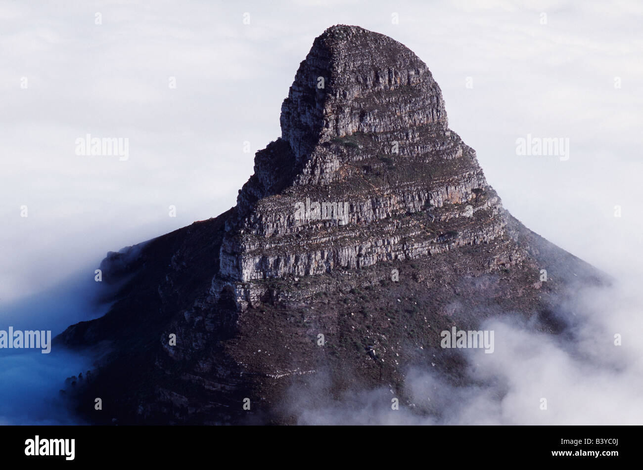 South Africa, Western Cape, Cape Town. The 'Table cloth', low cloud