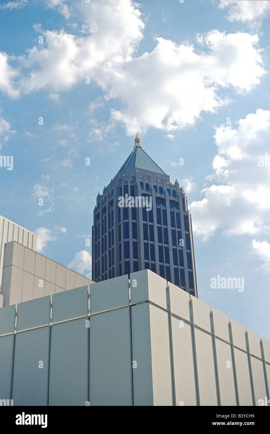 North America, USA, Georgia, Atlanta.  The skyscaper of One Atlantic Center as seen from the High Museum of Art. Stock Photo