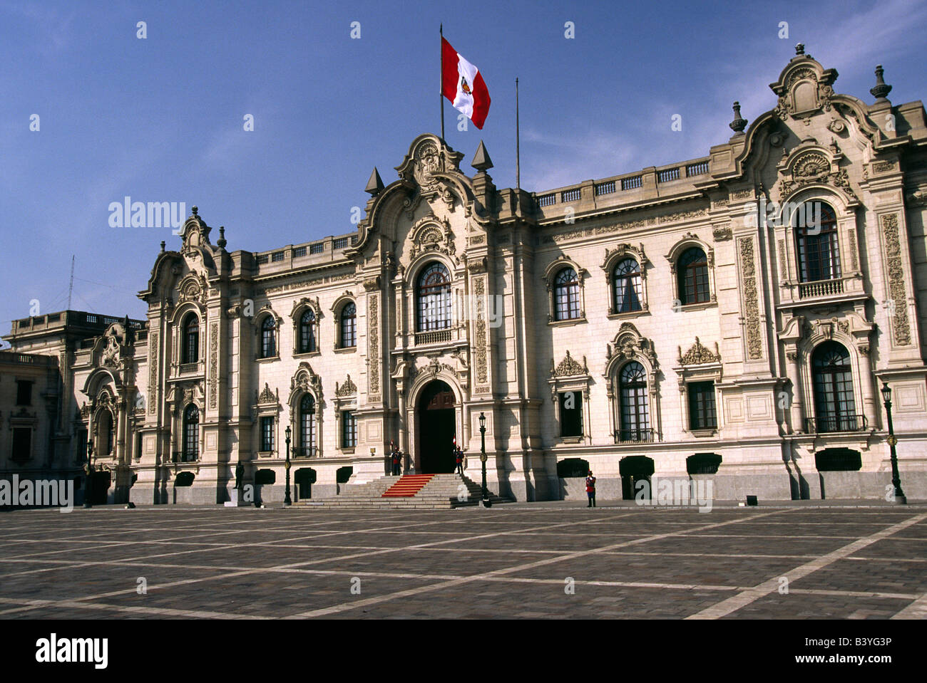 Peru, Lima, Palacio de gobierno. Residence of Peru's President on the Plaza de Armas, central Lima, the Government Palace was built in 1937. Stock Photo