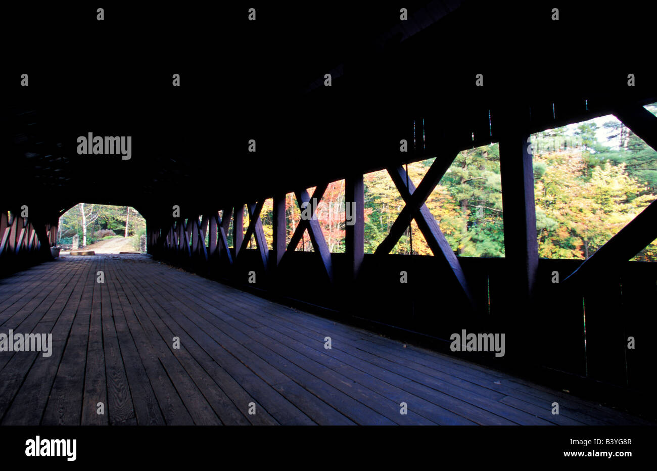 North America, United States, New Hampshire. The Paddleford covered bridge for the Conway, above the Swift River. Stock Photo