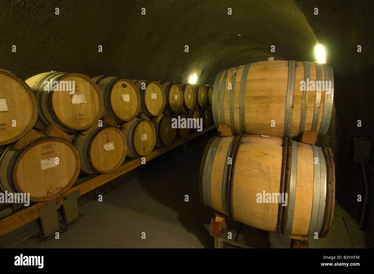 NA; USA; Oregon; Willamette Valley; Dundee; Archery Summit Winery Wine