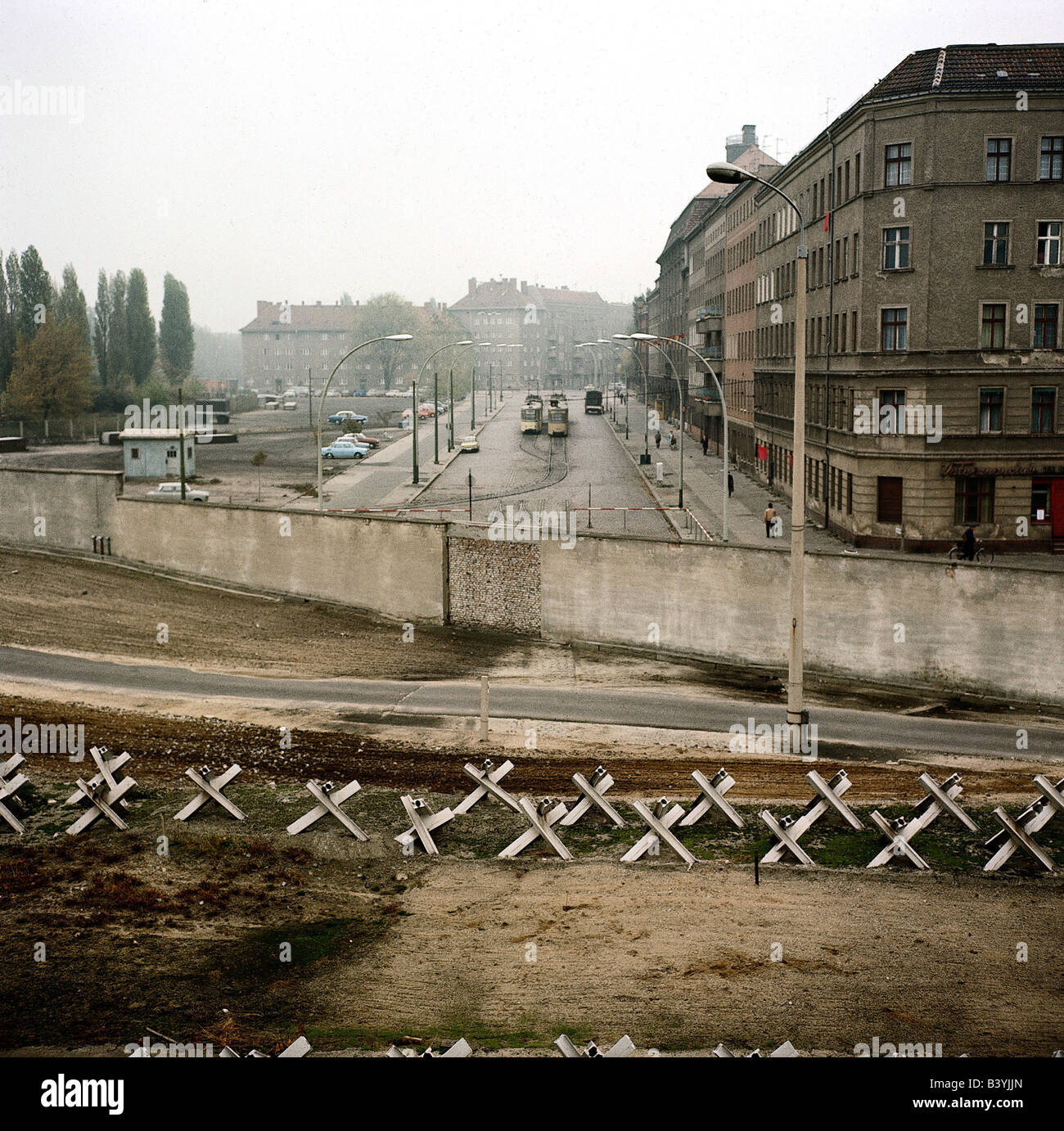 Berlin Wall 1970s High Resolution Stock Photography And Images Alamy