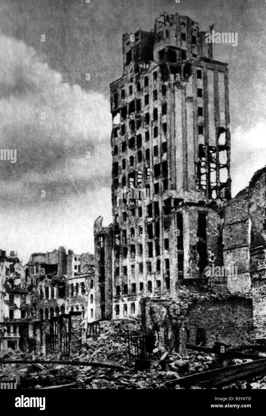 events, Second World War / WWII, Poland, Warsaw Uprising, 1.8. - 2.10.1944, ruins after the defeat of the uprising, Stock Photo