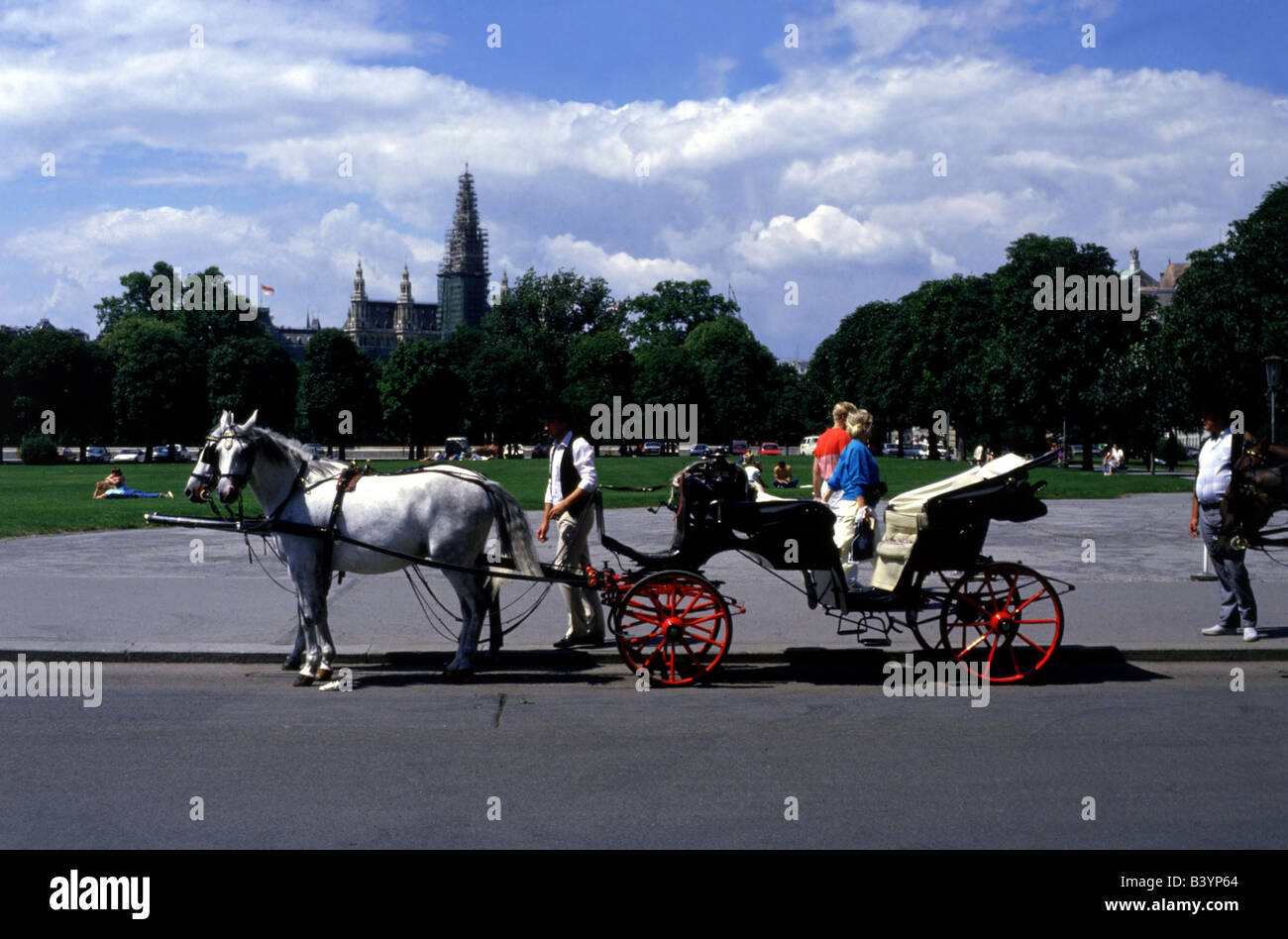 geography / travel, Austria, Vienna, cab at square Heldenplatz, city hall, UNESCO, World Heritage Site, Stock Photo