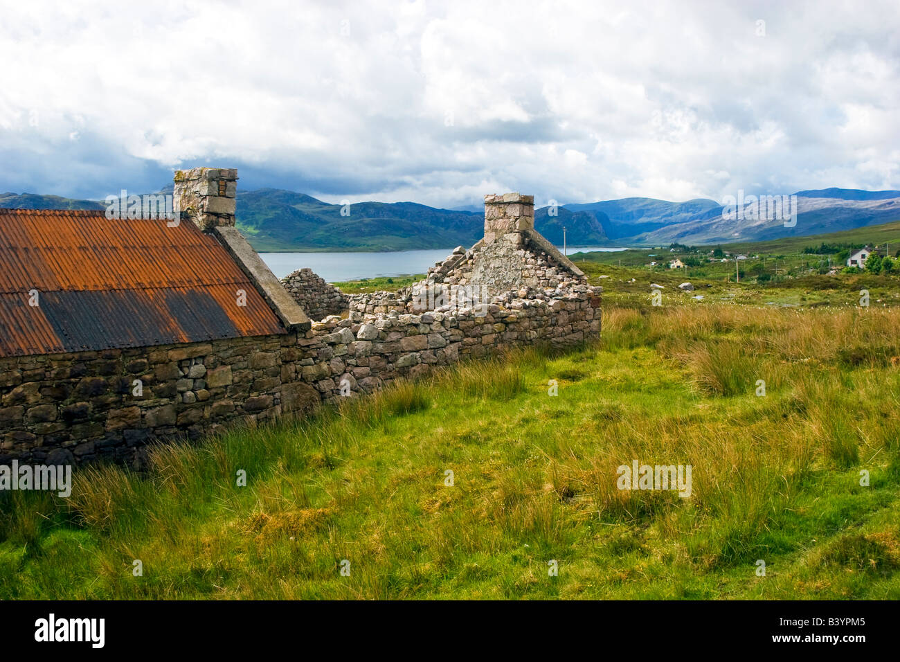 An old crofting cottage on the shores of Loch Eriboll Sutherland, Scotland Great Britain UK 2008 Stock Photo