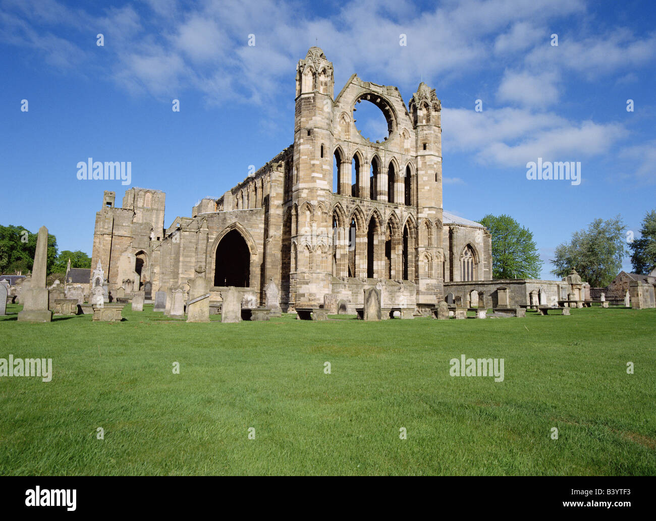 dh Elgin cathedral ELGIN MORAY East wall scotland ruined monastery uk historical ruins abandoned scottish cathedrals Stock Photo